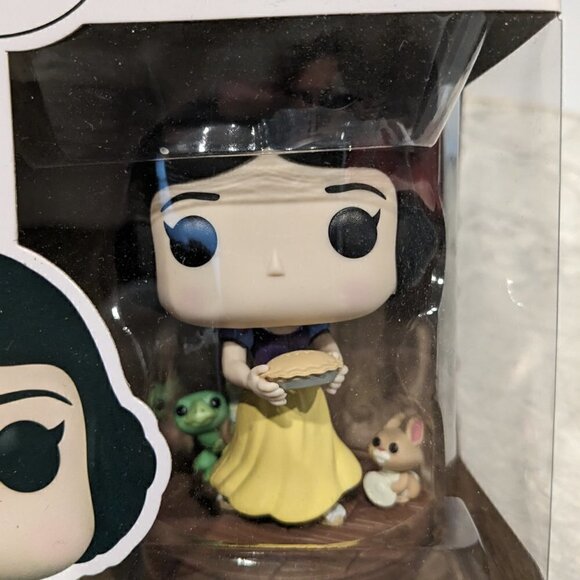 Funko POP! Disney Princess Snow White and the Seven Dwarfs # 1019 NEW - Picture 5 of 9
